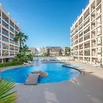 Luminoso Apartamento Cerca De La Playa