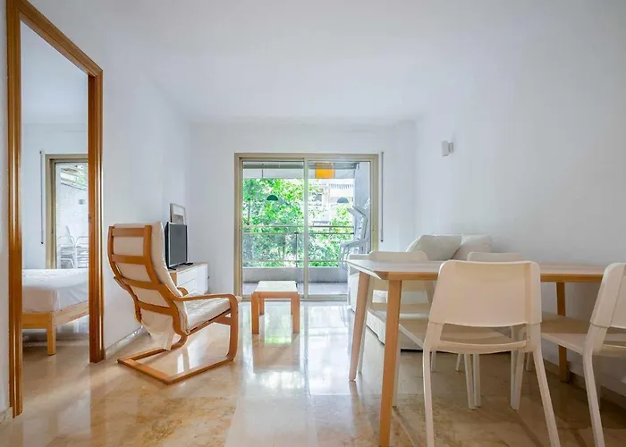 Luminoso Apartamento Cerca De La Playa